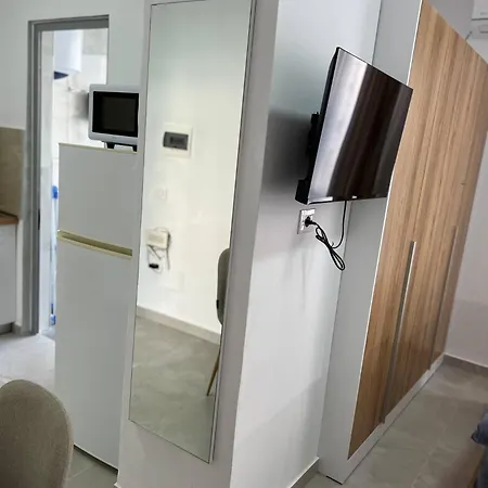 Laau Pama By Adriatic Living * Durres