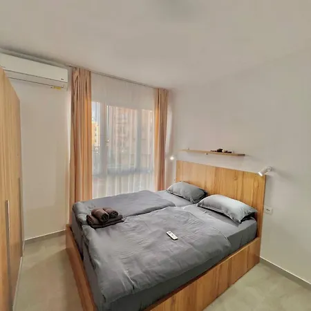 Laau Pama By Adriatic Living Apartment Durres