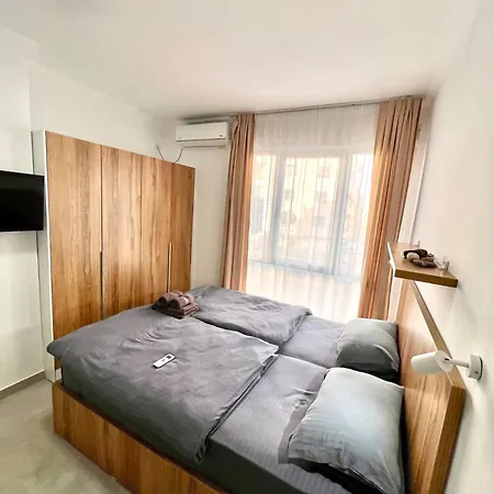 Laau Pama By Adriatic Living Appartement Durrës